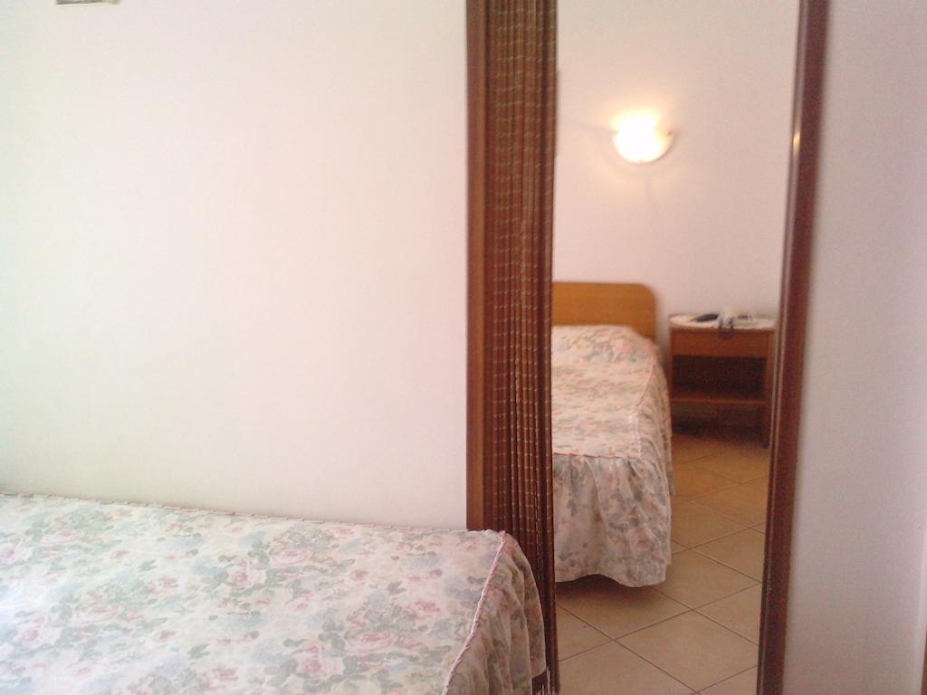 Residencial Nosso Paraiso Quarteira Room photo
