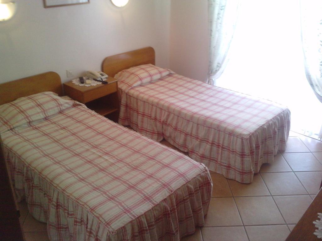 Residencial Nosso Paraiso Quarteira Room photo